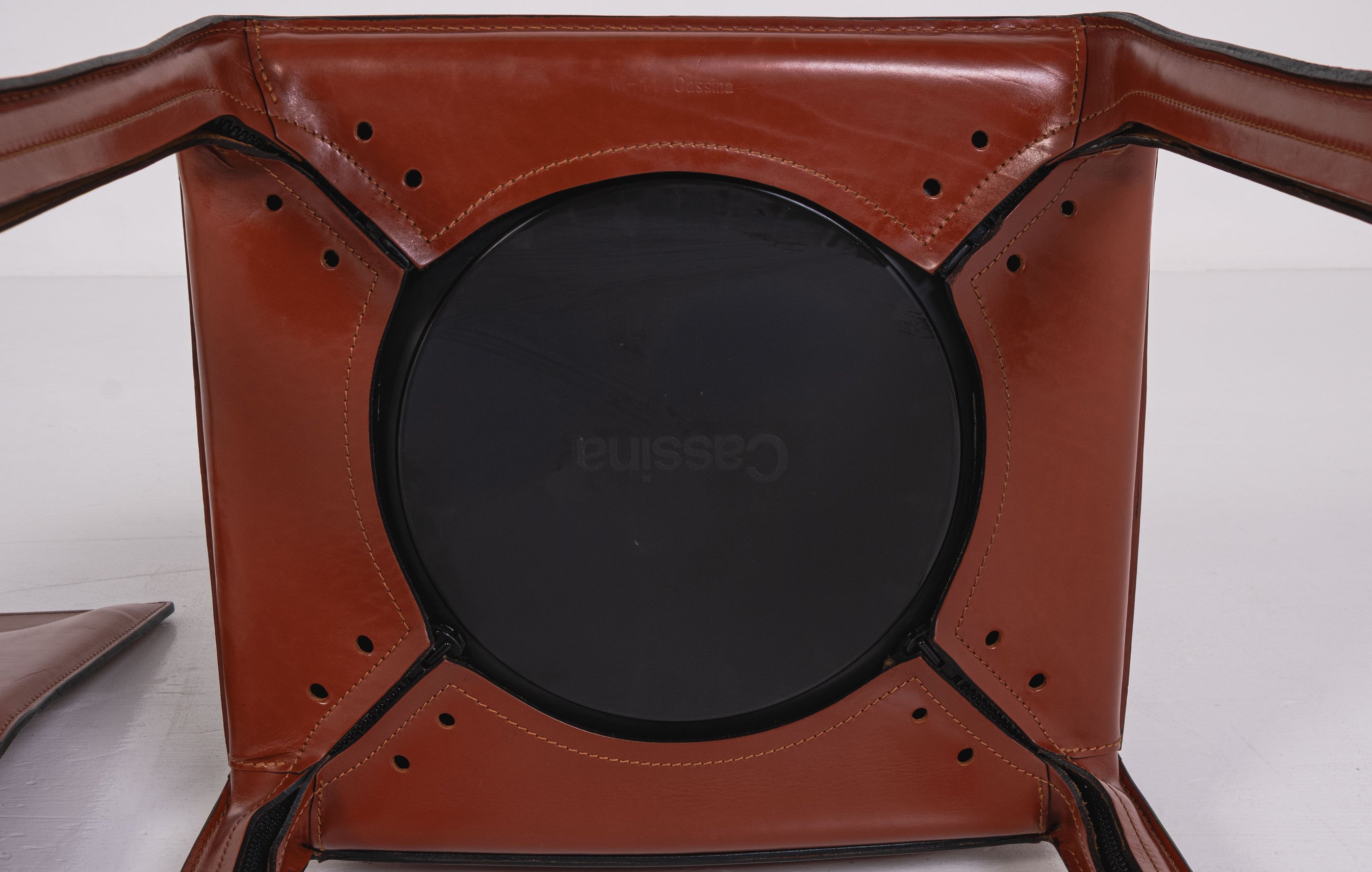 Set di 2 Sedie Cab – Design Mario Bellini per Cassina