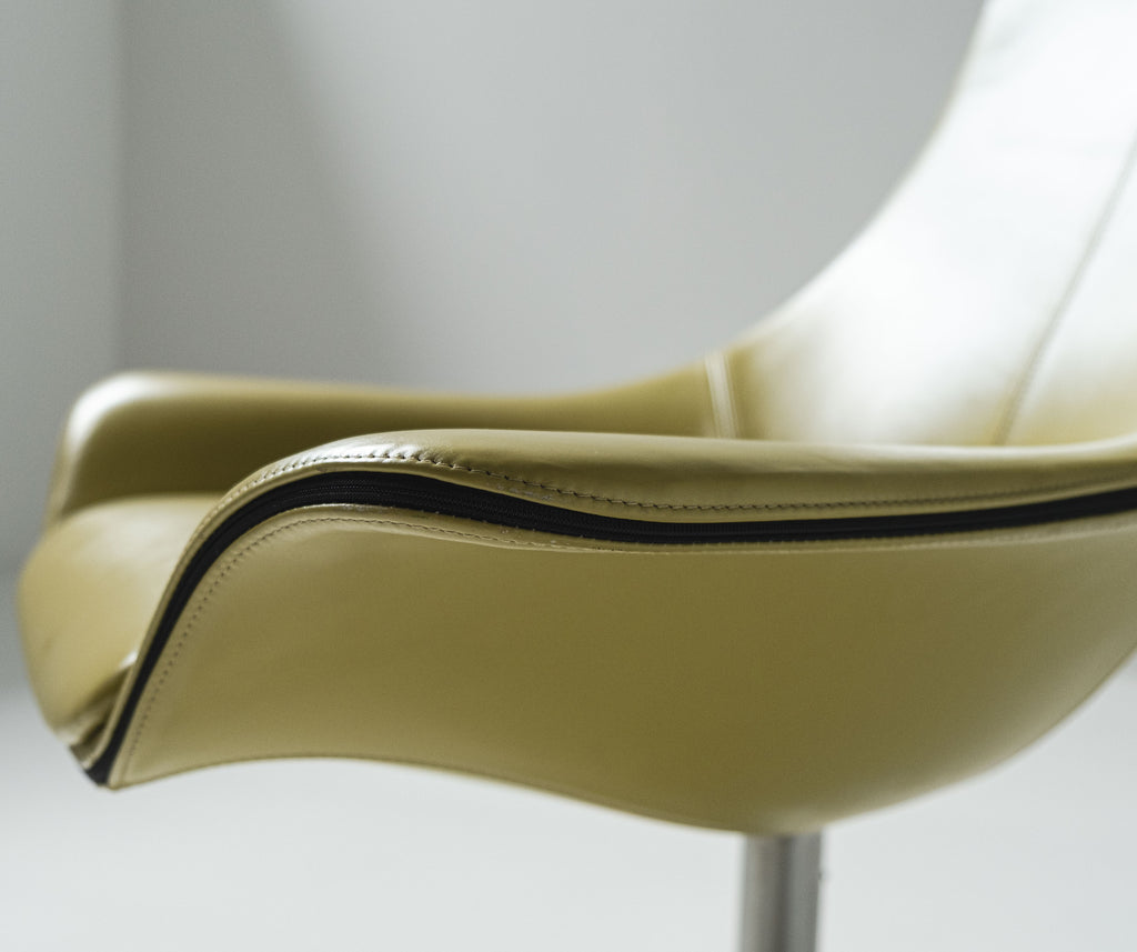 Coppia di Poltroncine 2Leather – Design Rodolfo Dordoni per Matteo Grassi