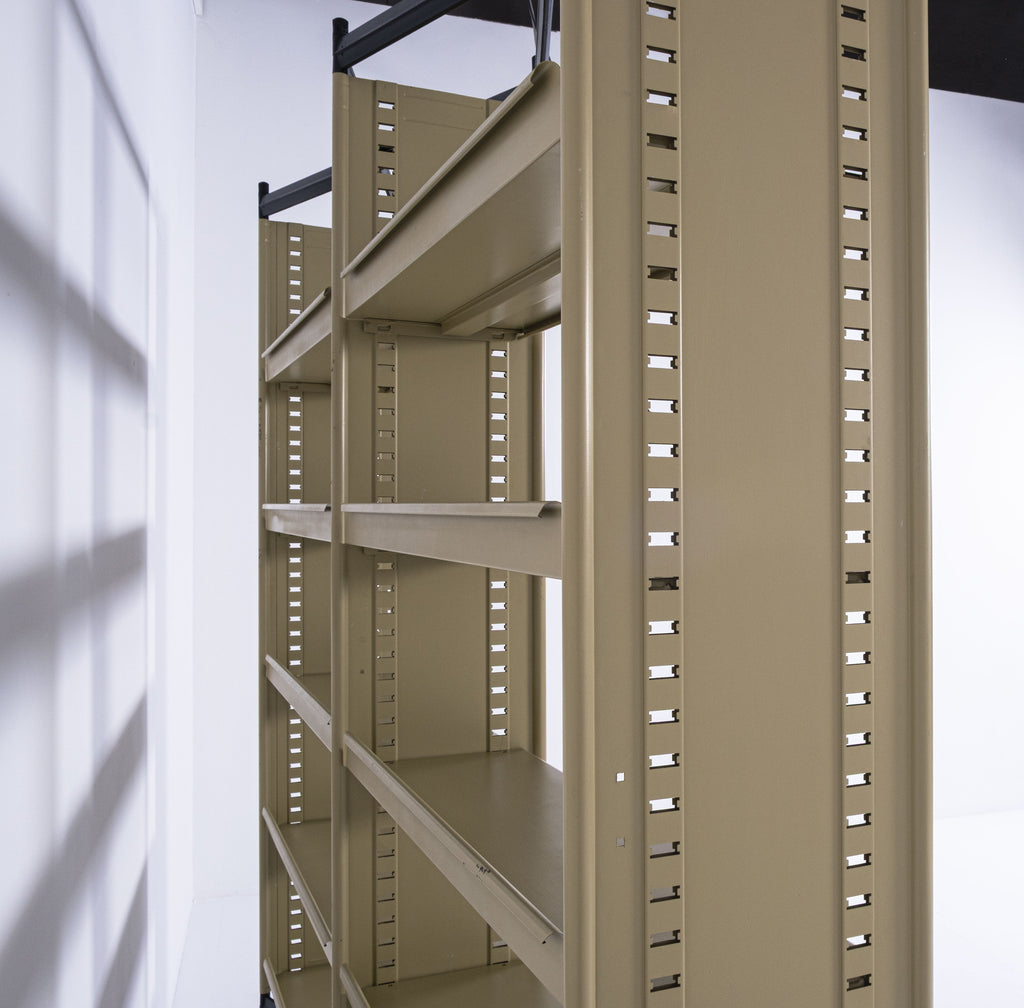 Bibliothèque Spazio – Design Studio BBPR pour Olivetti