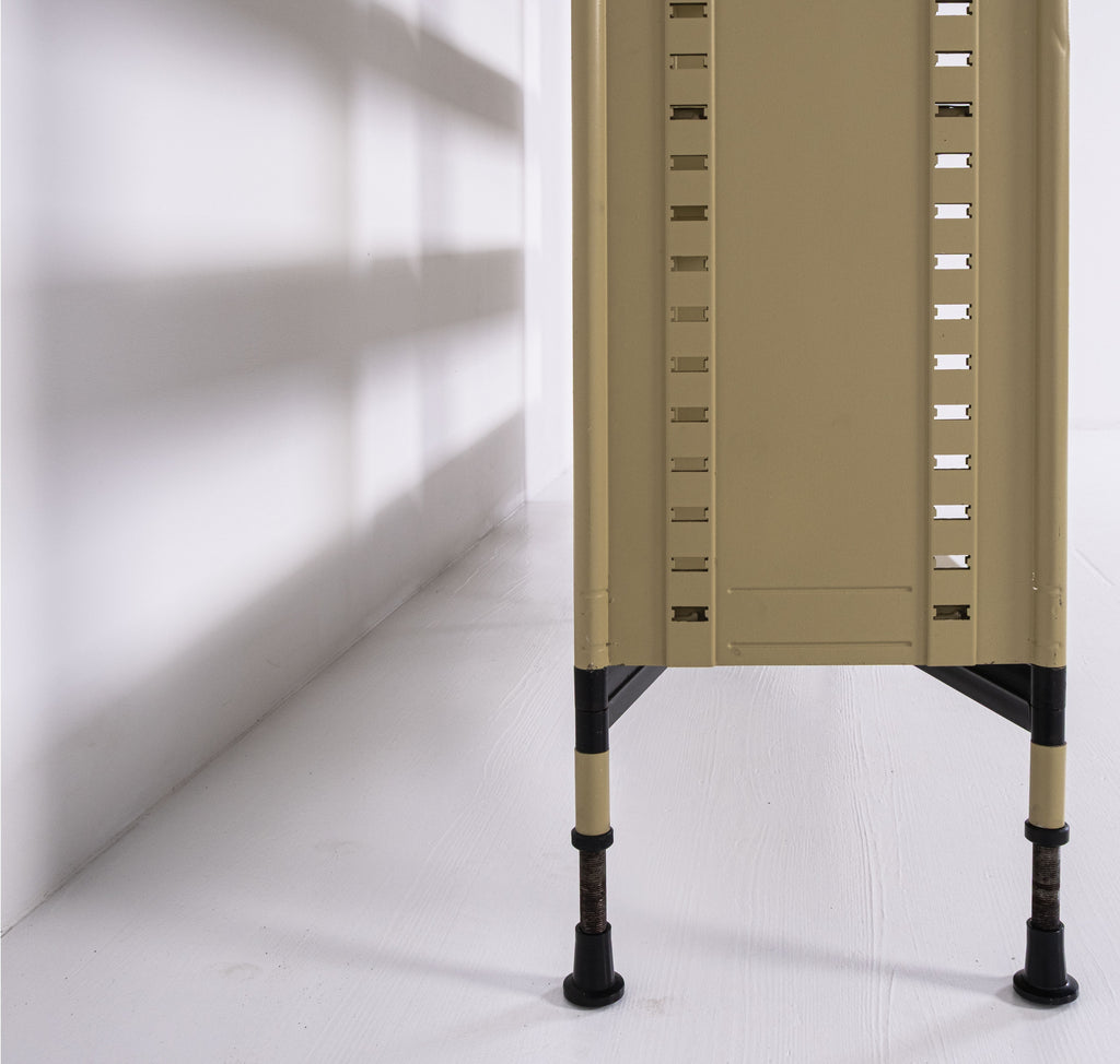 Bibliothèque Spazio – Design Studio BBPR pour Olivetti