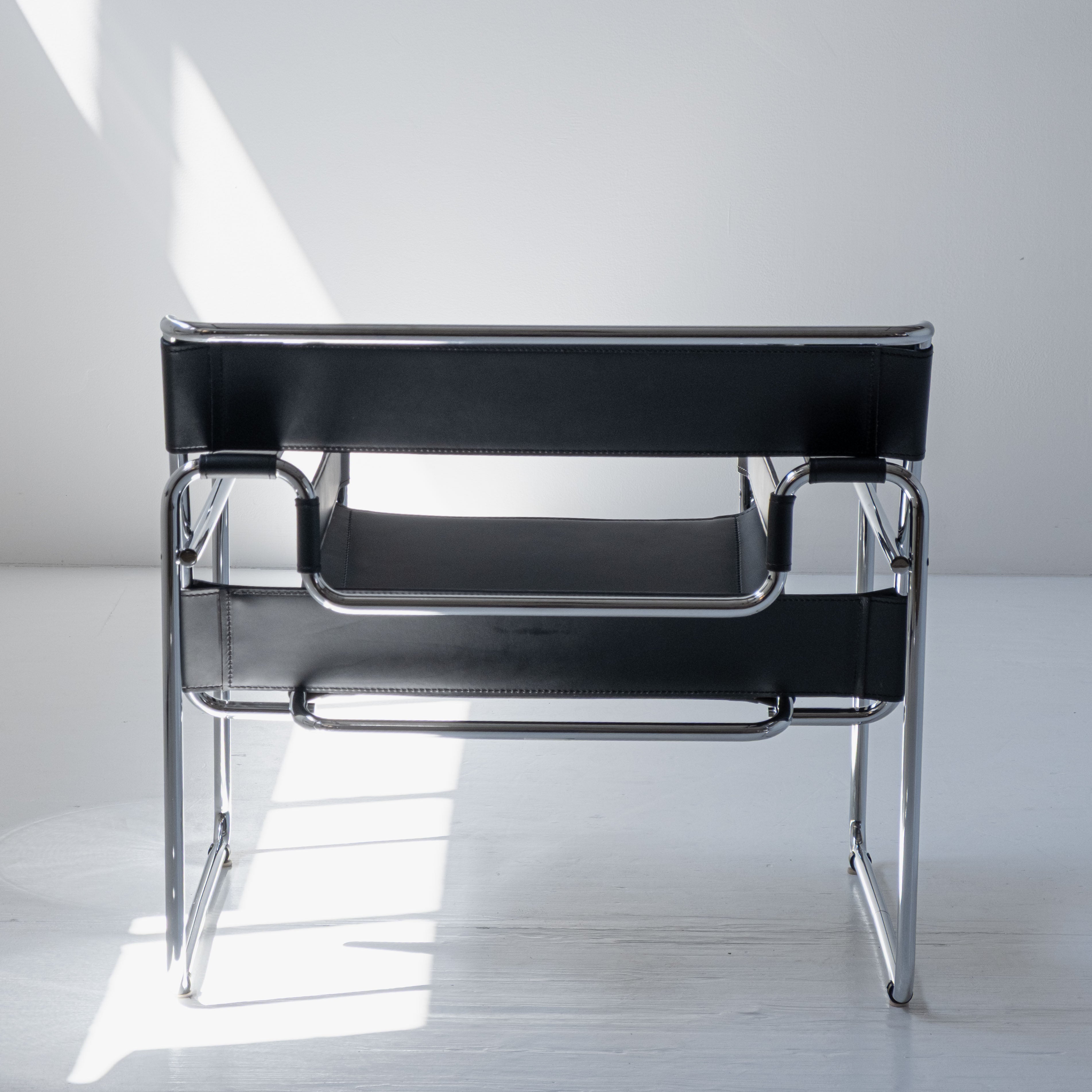 Chaise Wassily B3 – design Marcel Breuer pour Knoll