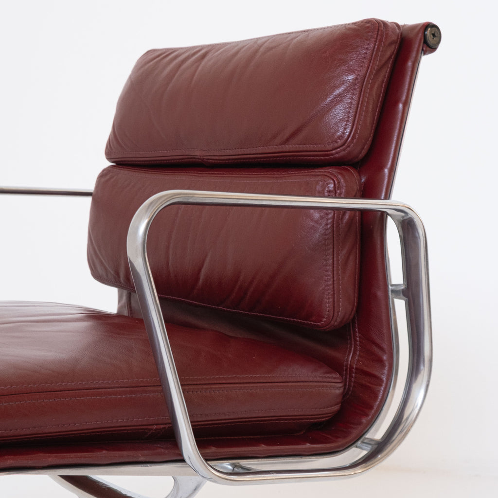 Soft Pad EA 217 Office Chair by Charles and Ray Eames for ICF