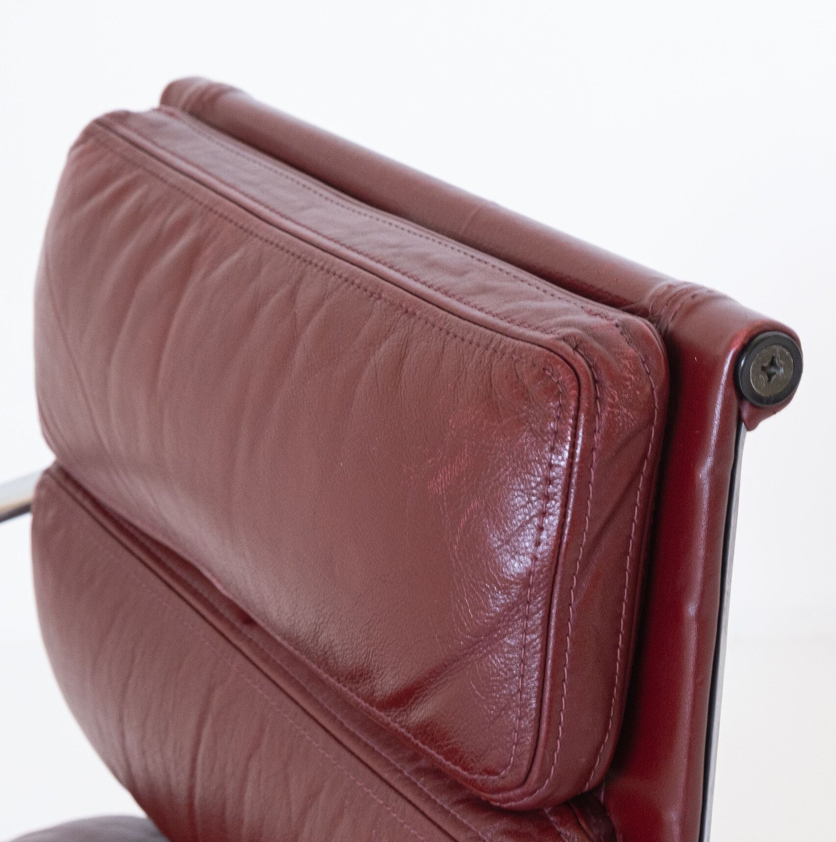 Soft Pad EA 217 Office Chair by Charles and Ray Eames for ICF