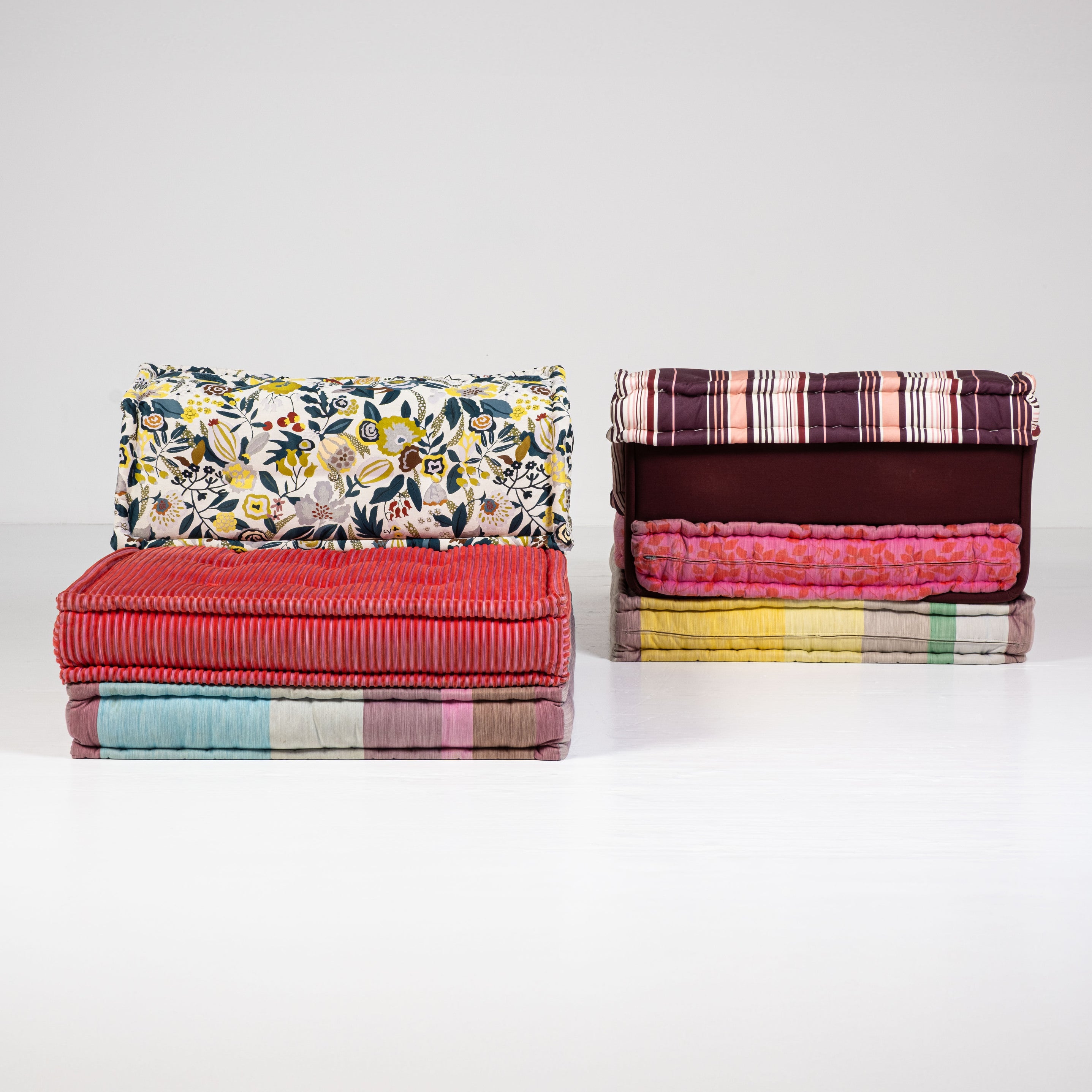 Mah Jong Sofa – design Hans Hopfer for Roche Bobois