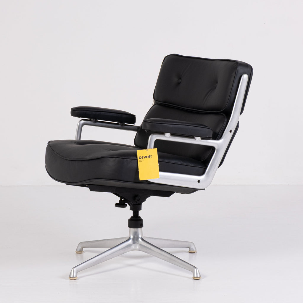 Poltrona Lobby Chair ES 108 – Design Charles e Ray Eames per Herman Miller