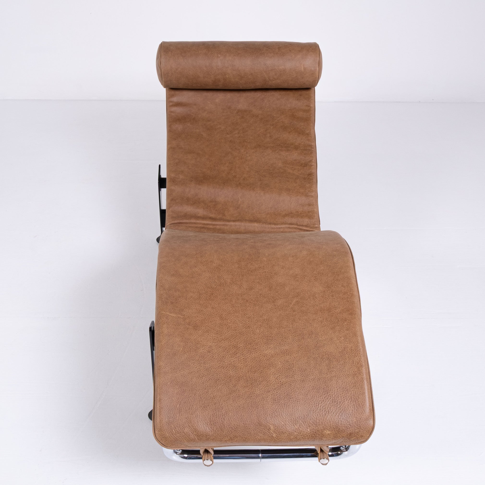 Chaise Longue LC4 – Design Le Corbusier per Cassina