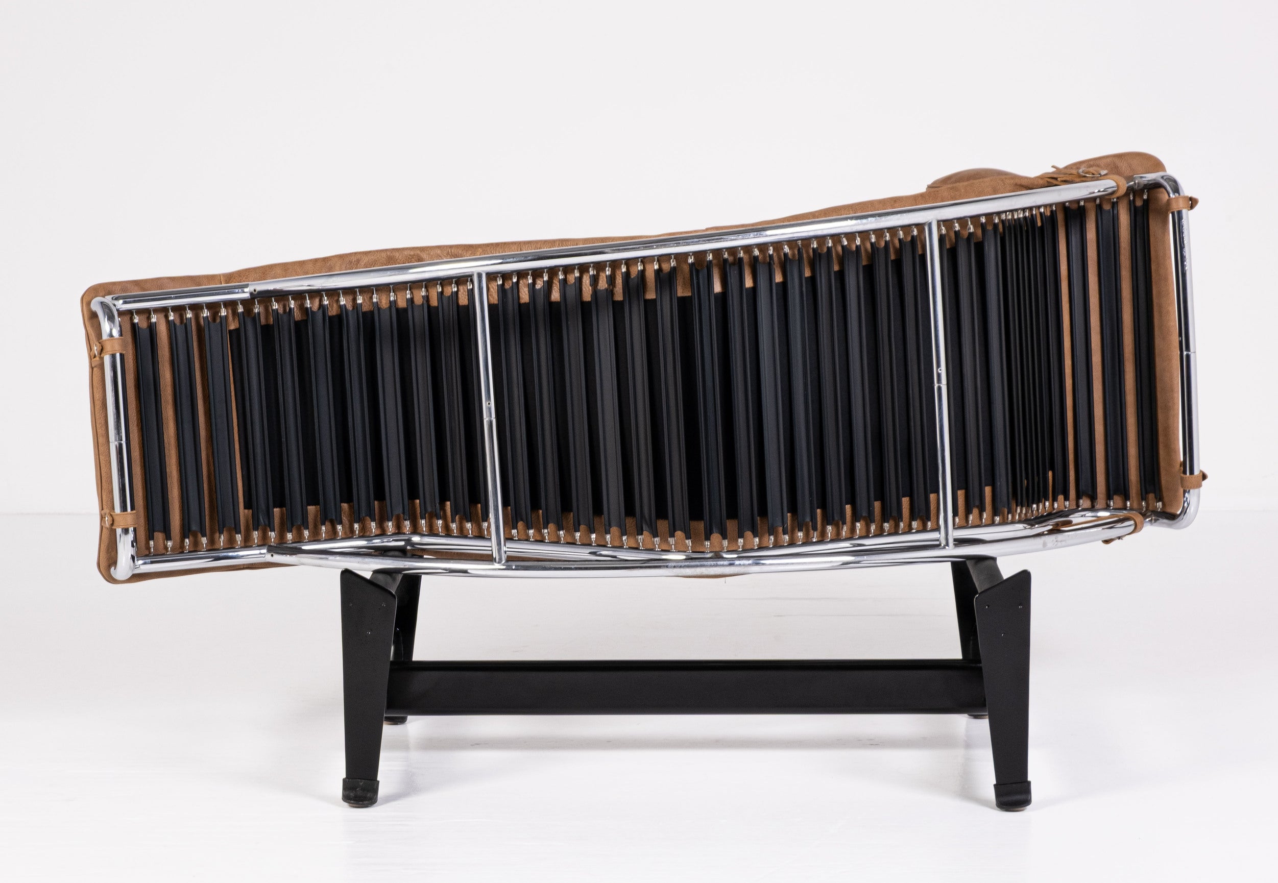 Chaise Longue LC4 – Design Le Corbusier per Cassina