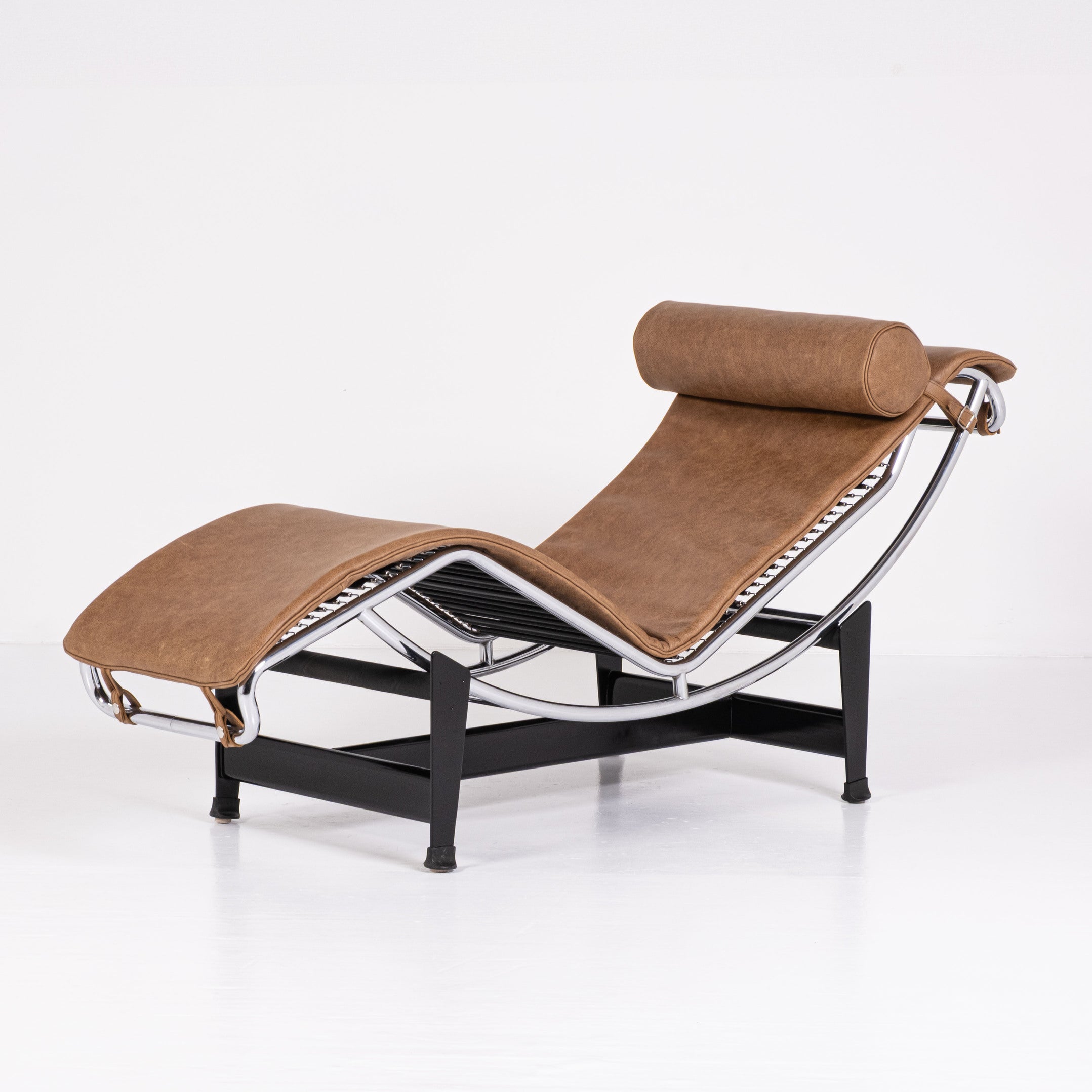 Chaise Longue LC4 – Design Le Corbusier per Cassina