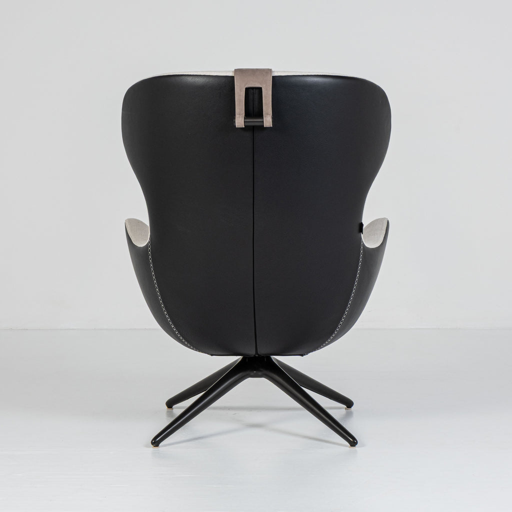 Poltrona Mad Joker con Pouf – Design Marcel Wanders per Poliform