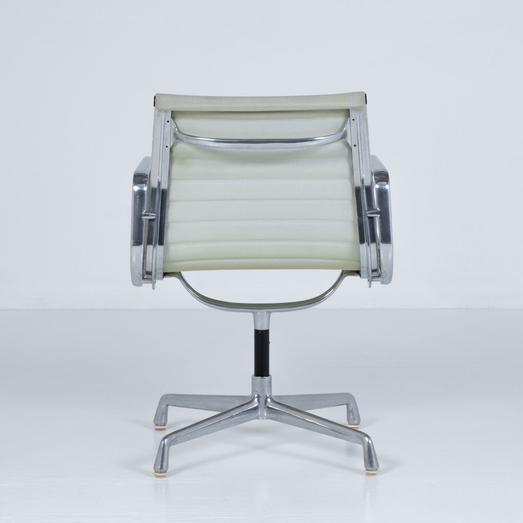 Aluminium Chair EA 108 – Designed by Charles and Ray Eames for ICF