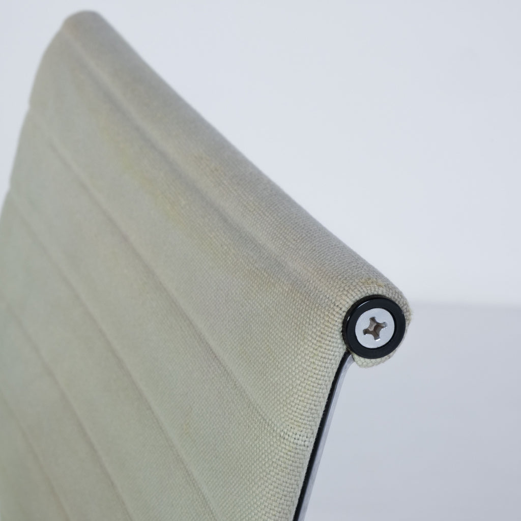 Aluminium Chair EA 108 – Designed by Charles and Ray Eames for ICF