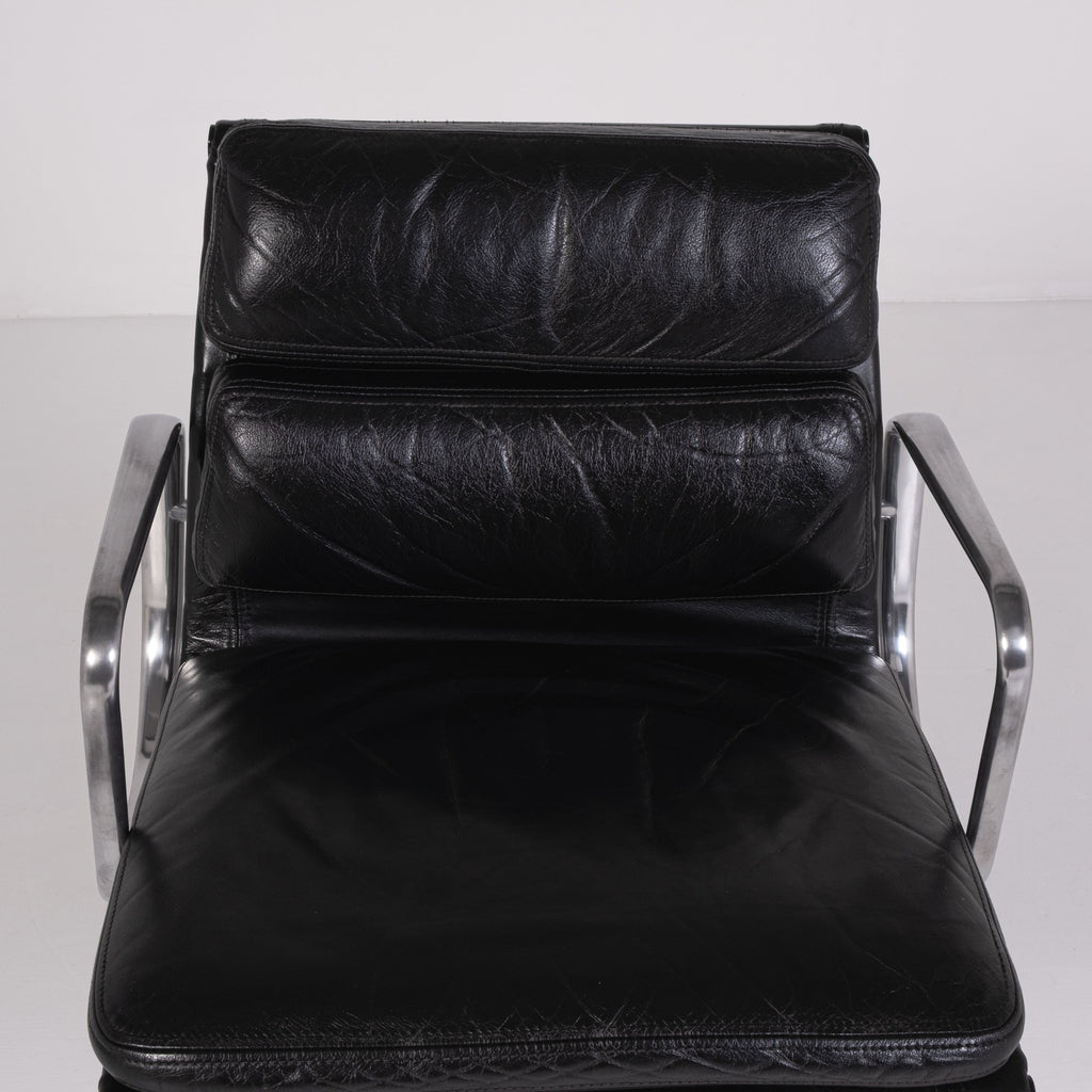 Chaise de bureau Soft Pad EA 217 de Charles et Ray Eames pour ICF