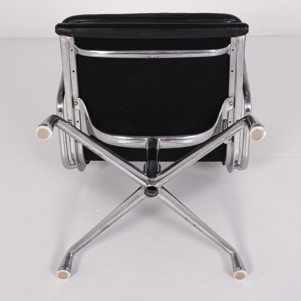 Chaise de bureau Soft Pad EA 217 de Charles et Ray Eames pour ICF