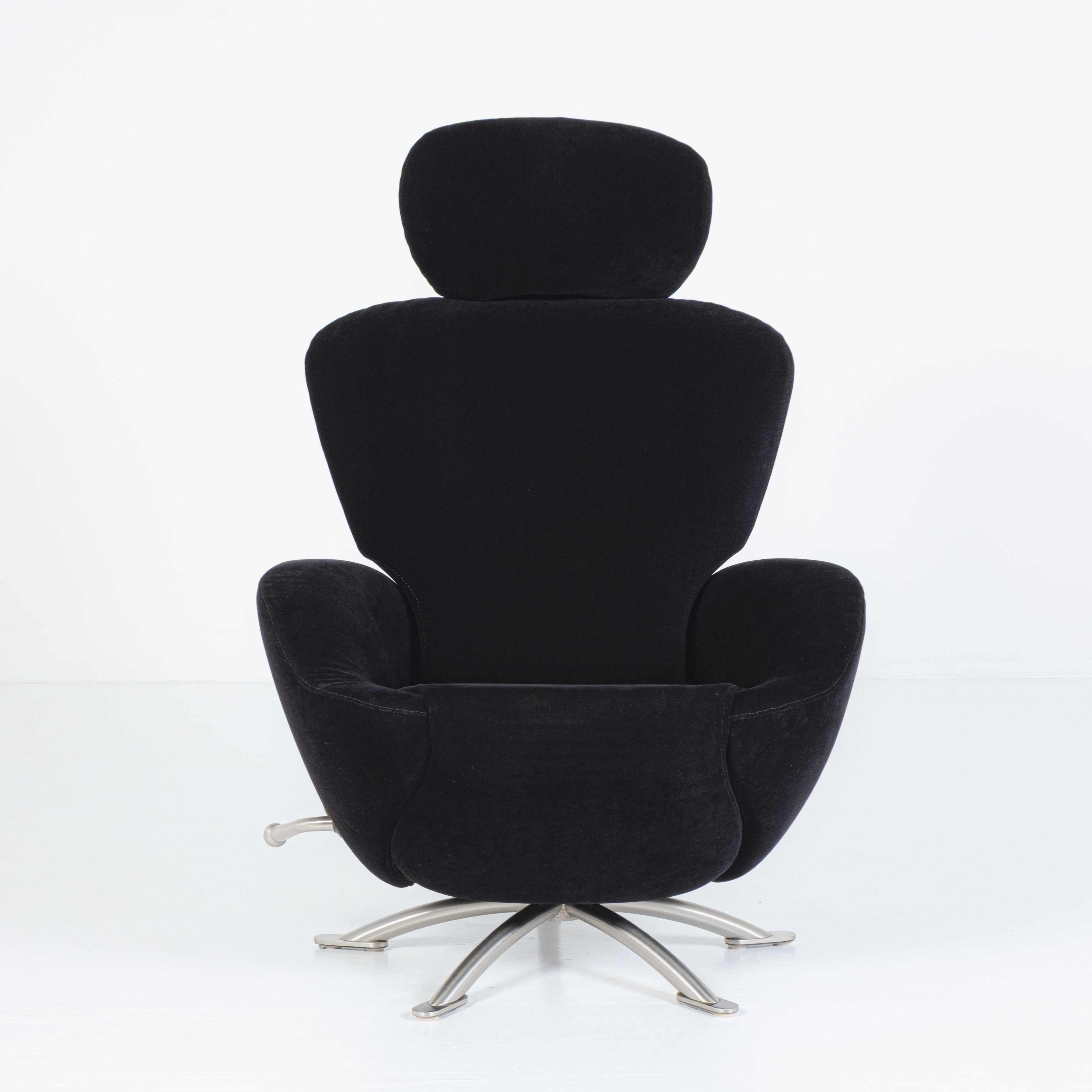 Dodo Armchair (K10) – Design Toshiyuki Kita for Cassina