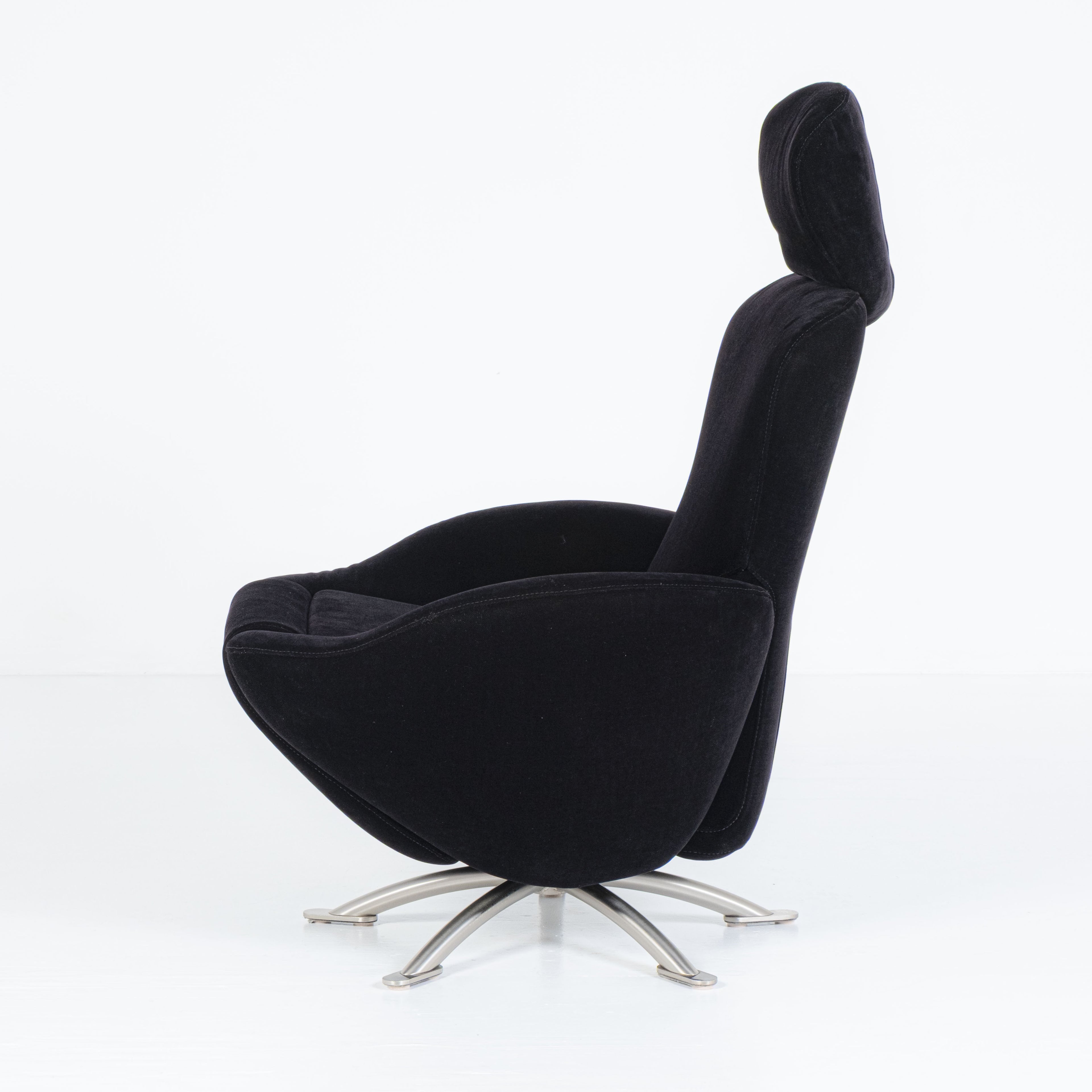 Dodo Armchair (K10) – Design Toshiyuki Kita for Cassina