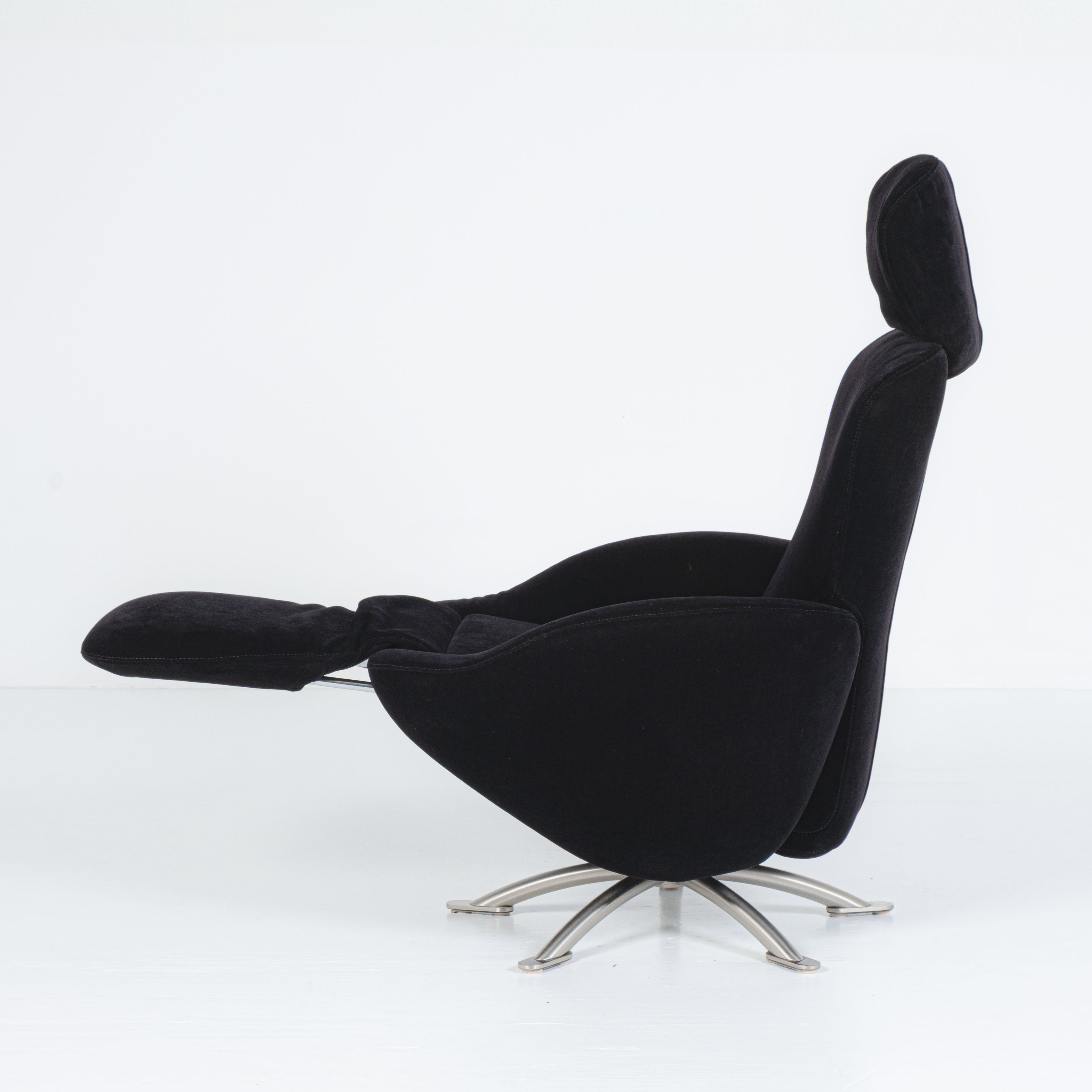 Dodo Armchair (K10) – Design Toshiyuki Kita for Cassina