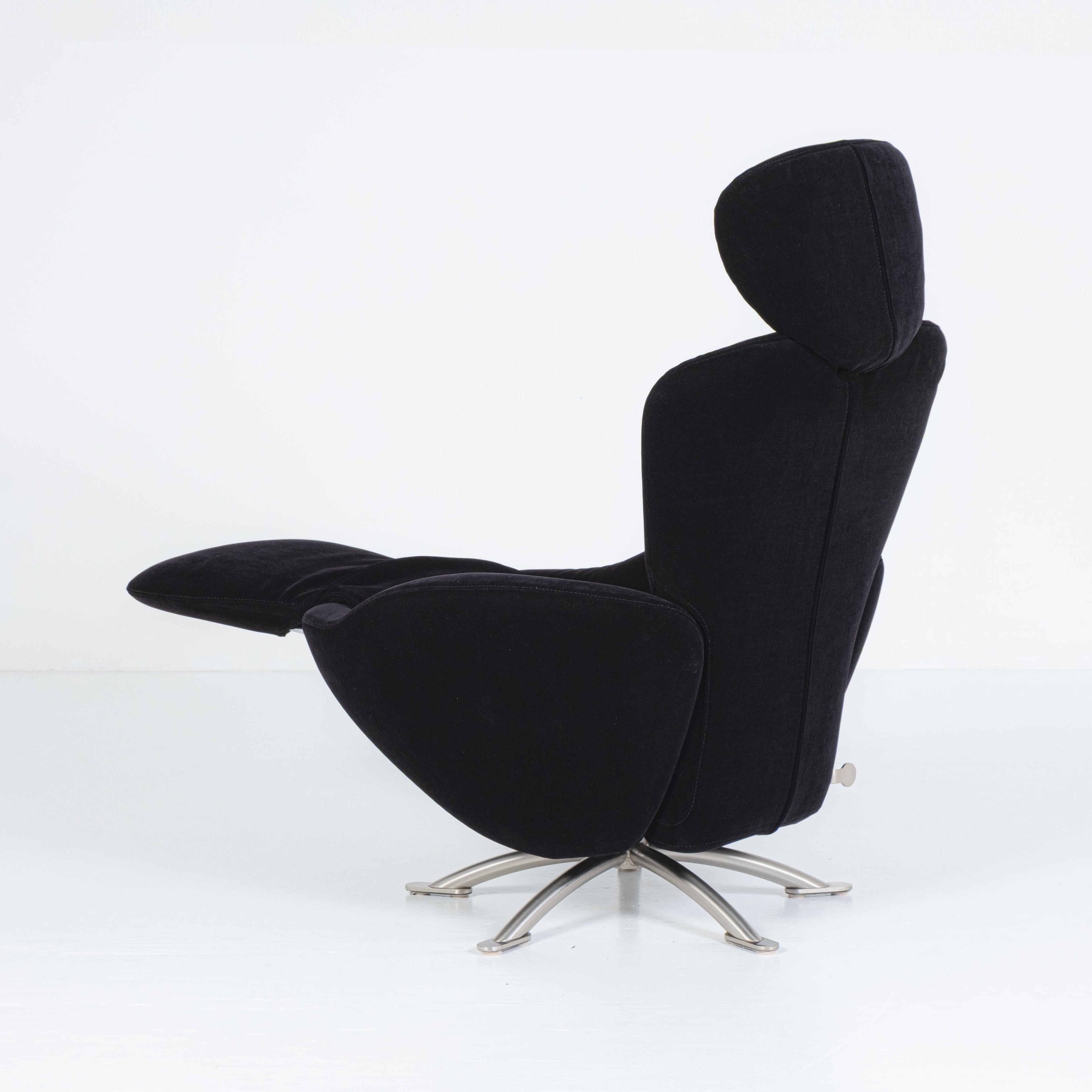 Dodo Armchair (K10) – Design Toshiyuki Kita for Cassina