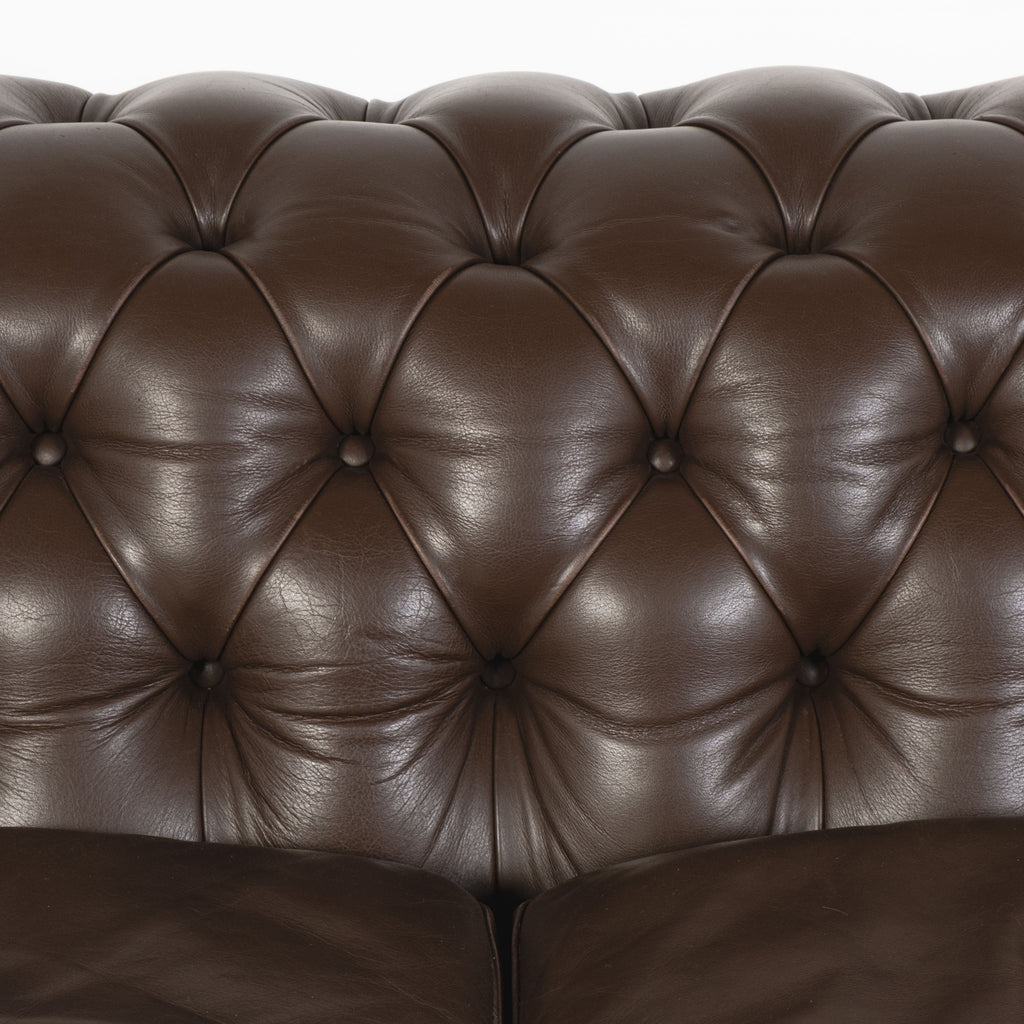 Divano Chester a 4 Posti – Design Renzo Frau per Poltrona Frau