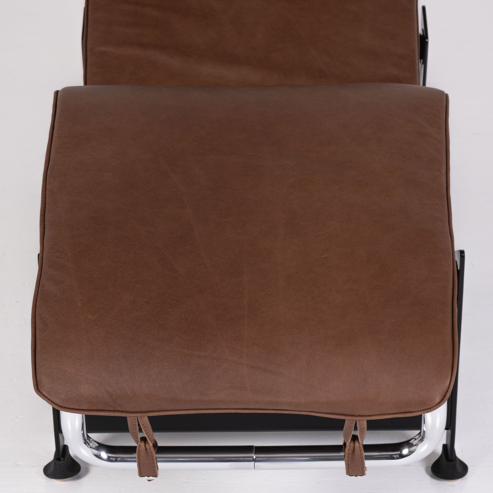 LC4 Chaise Longue – Designed by Le Corbusier for Cassina