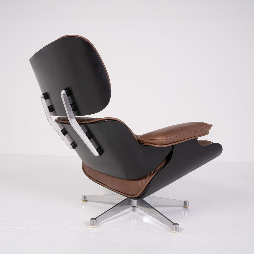 Lounge Chair con Ottoman – Design Charles e Ray Eames per Herman Miller / ICF