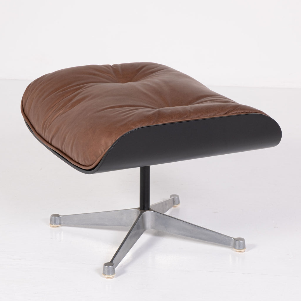 Lounge Chair con Ottoman – Design Charles e Ray Eames per Herman Miller / ICF