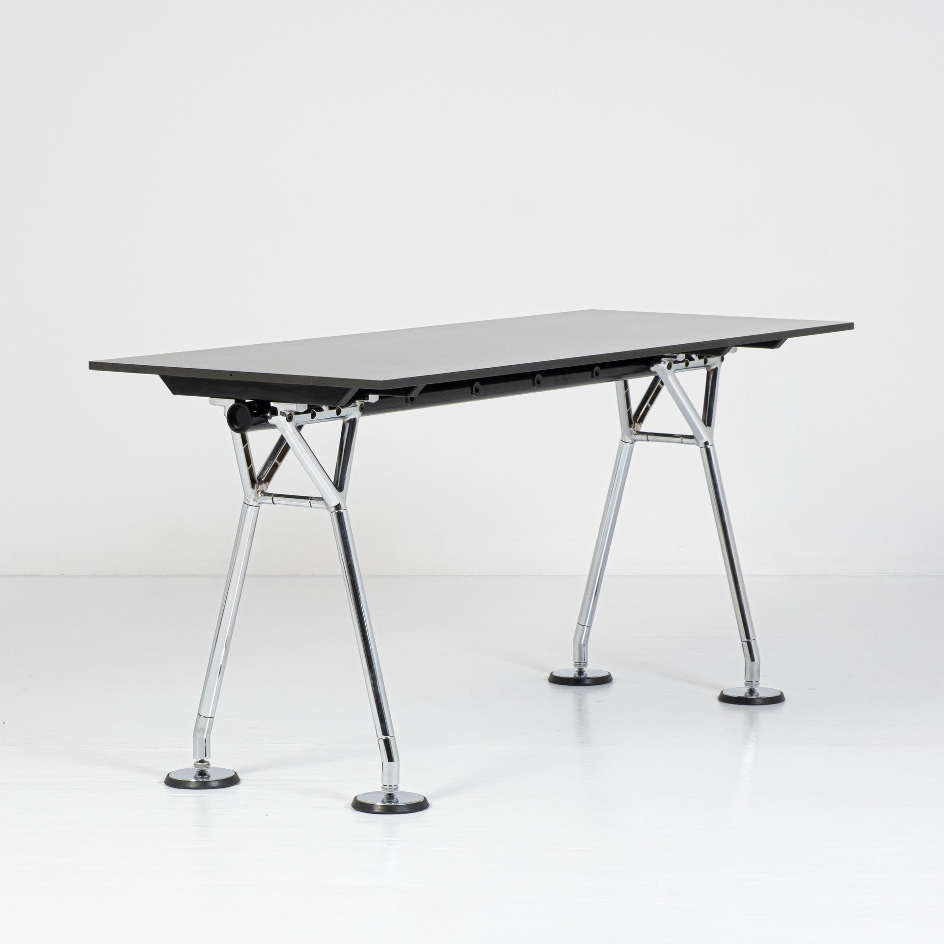 Tecno - Norman Foster - Scrivania Nomos