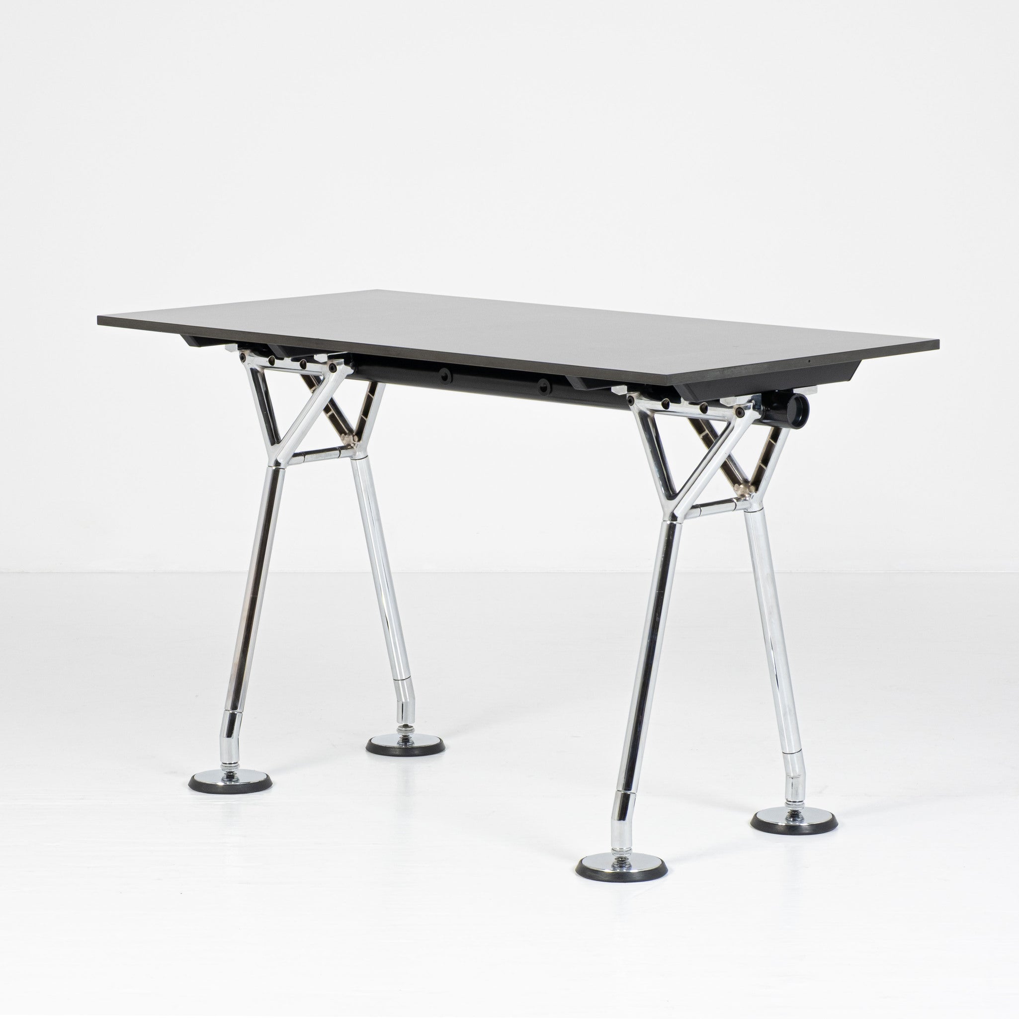 Tecno - Norman Foster - Scrivania Nomos