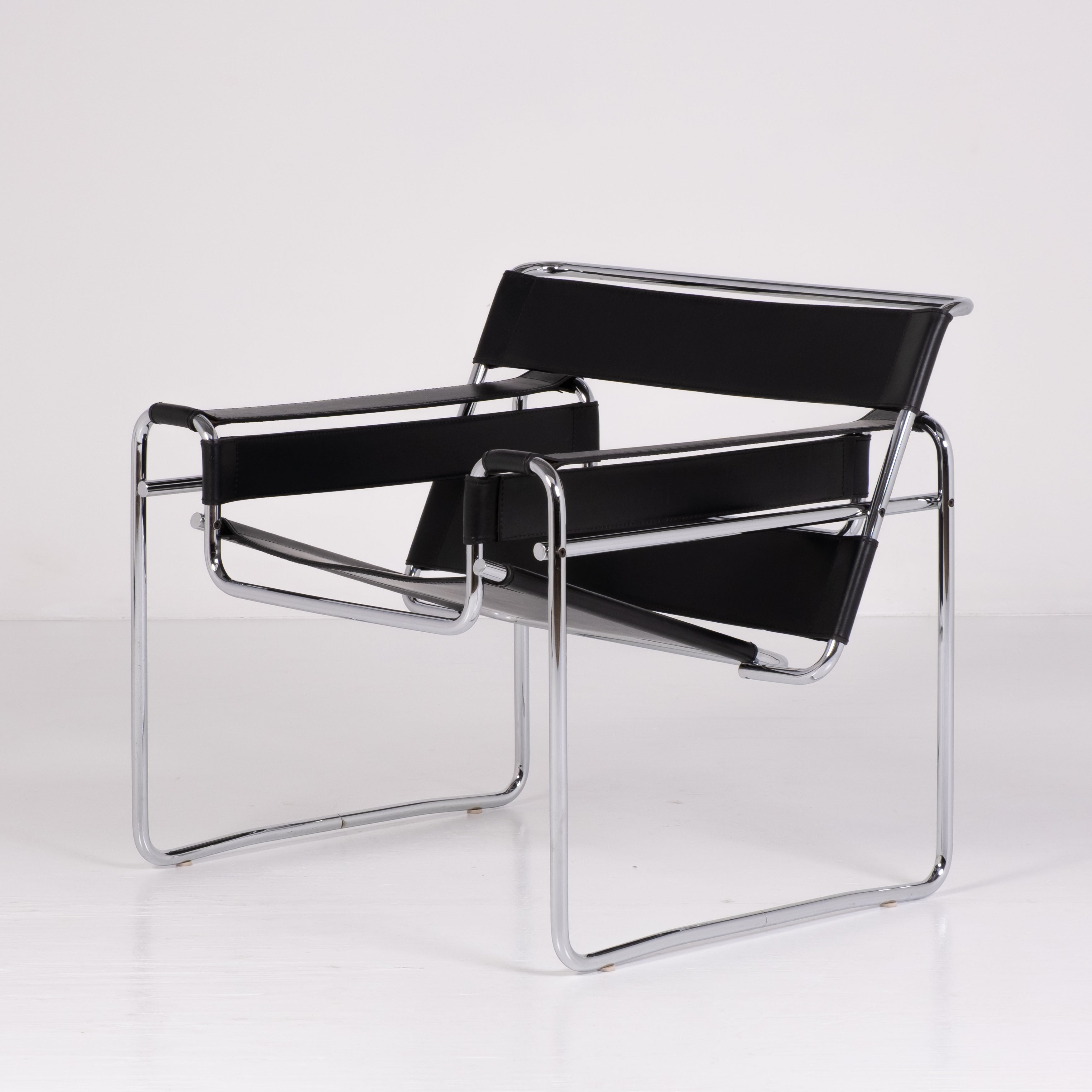 Chaise Wassily B3 – design Marcel Breuer pour Knoll
