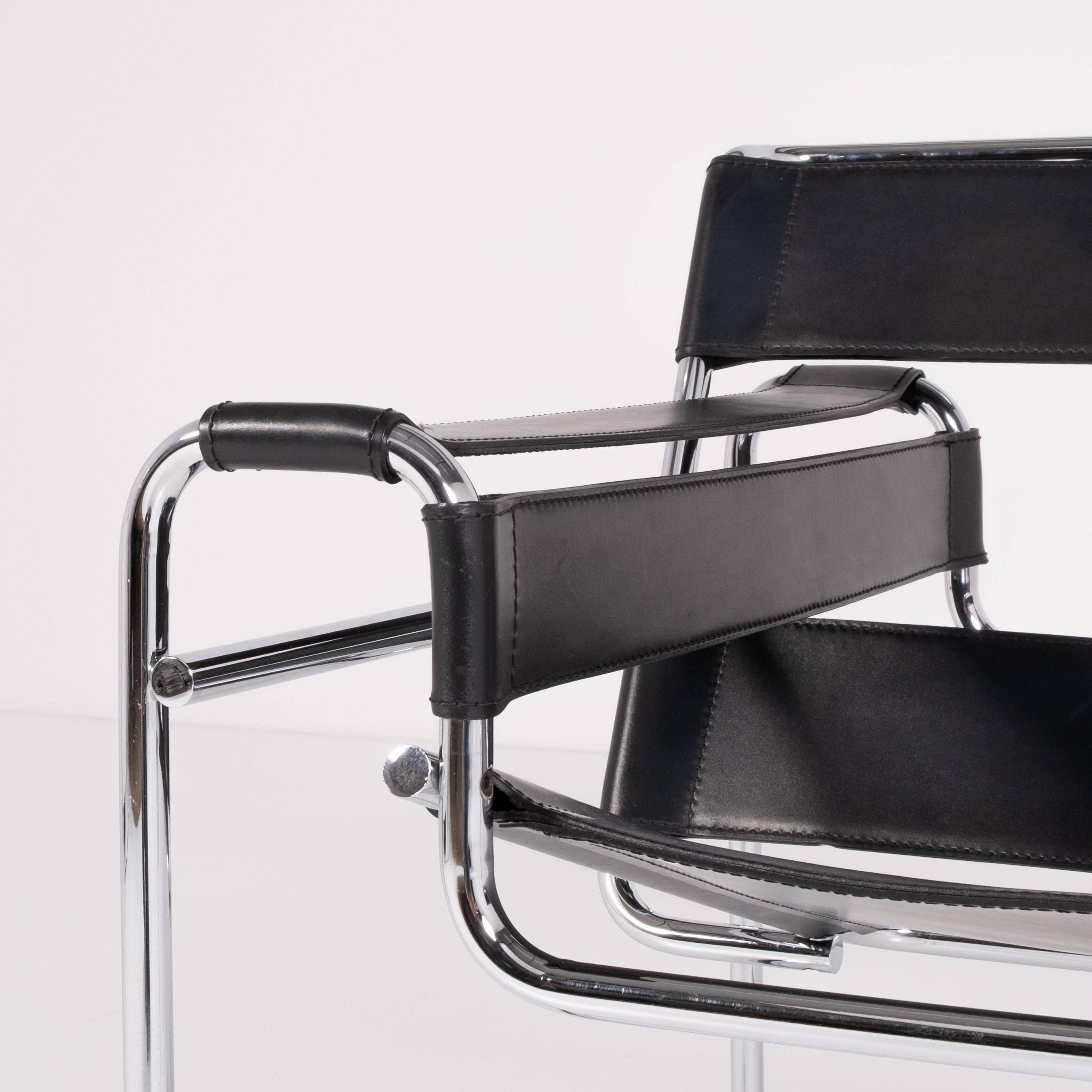 Chaise Wassily B3 – design Marcel Breuer pour Knoll