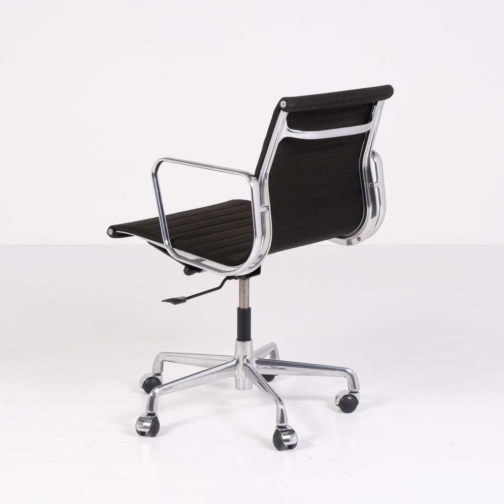 Sedia design ufficio - Eames, Ray Eames EA117