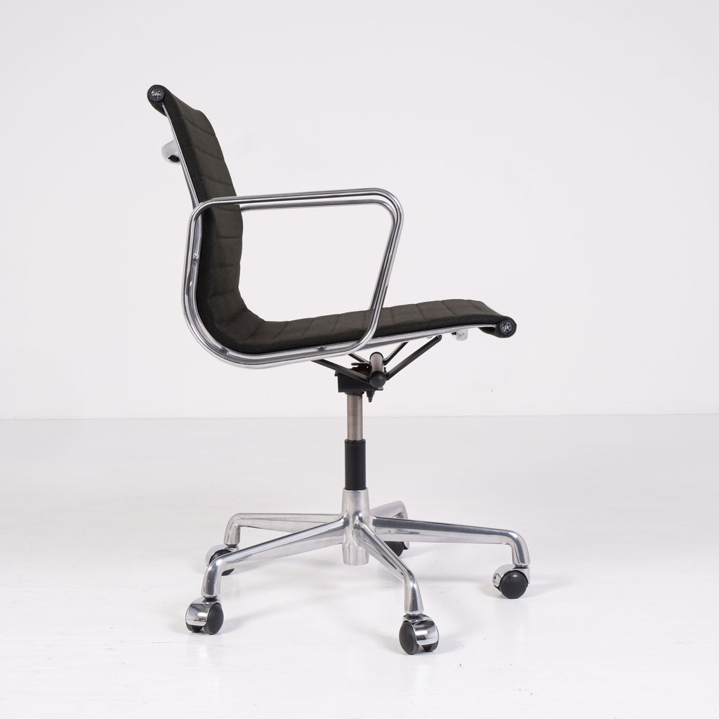 Sedia design ufficio - Eames, Ray Eames EA117