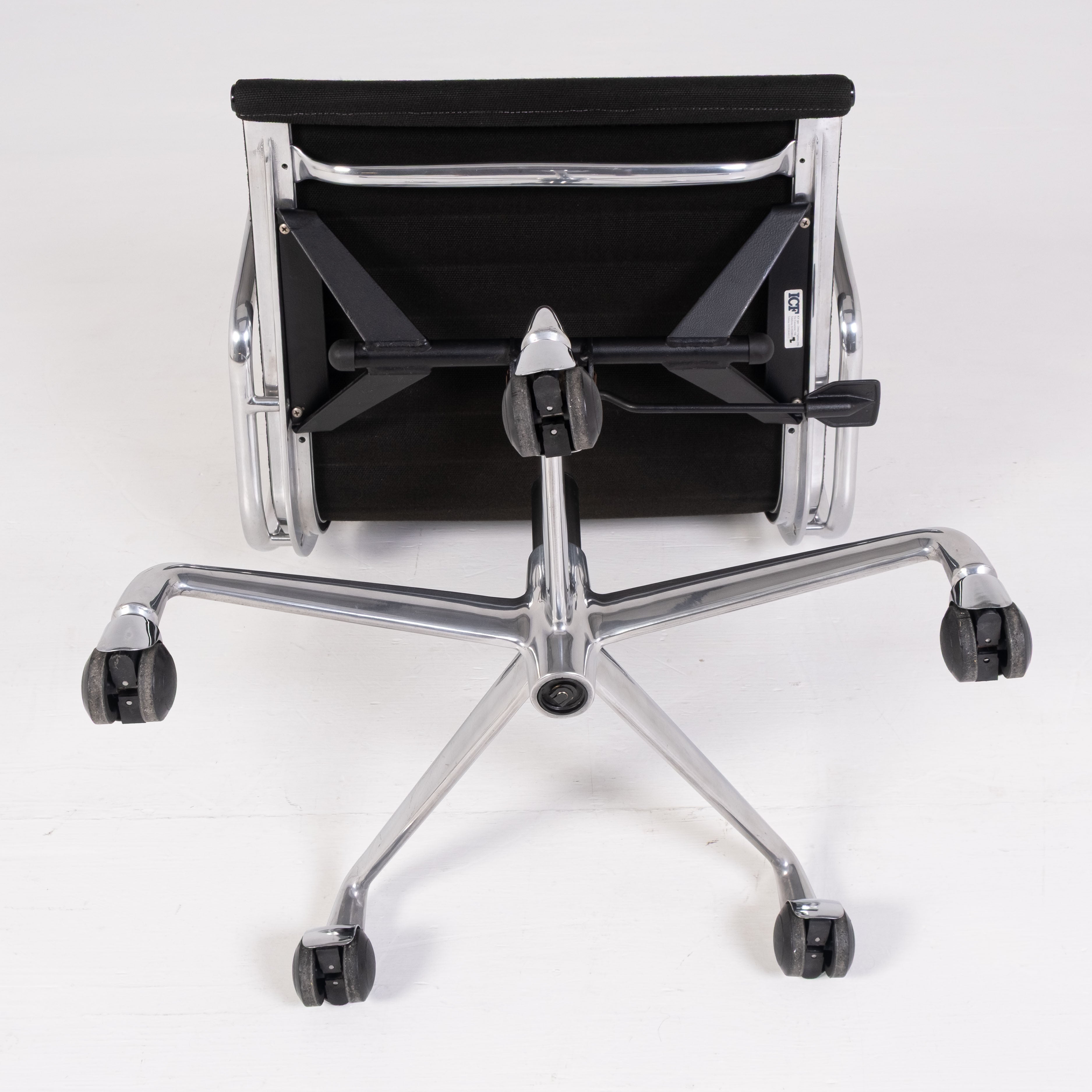 Sedia design ufficio - Eames, Ray Eames EA117