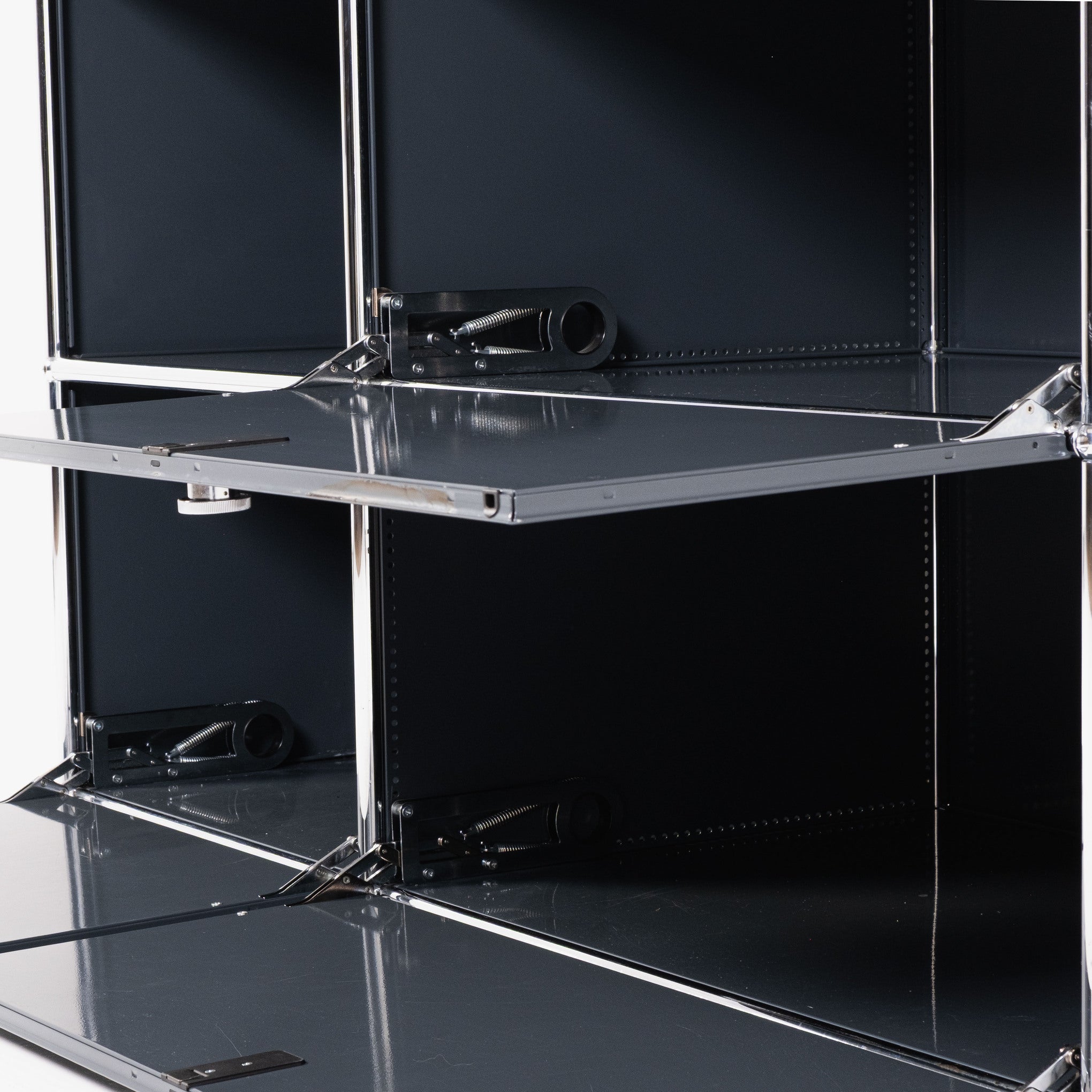 Crédence Haller – Design Fritz Haller et Paul Schärer pour USM