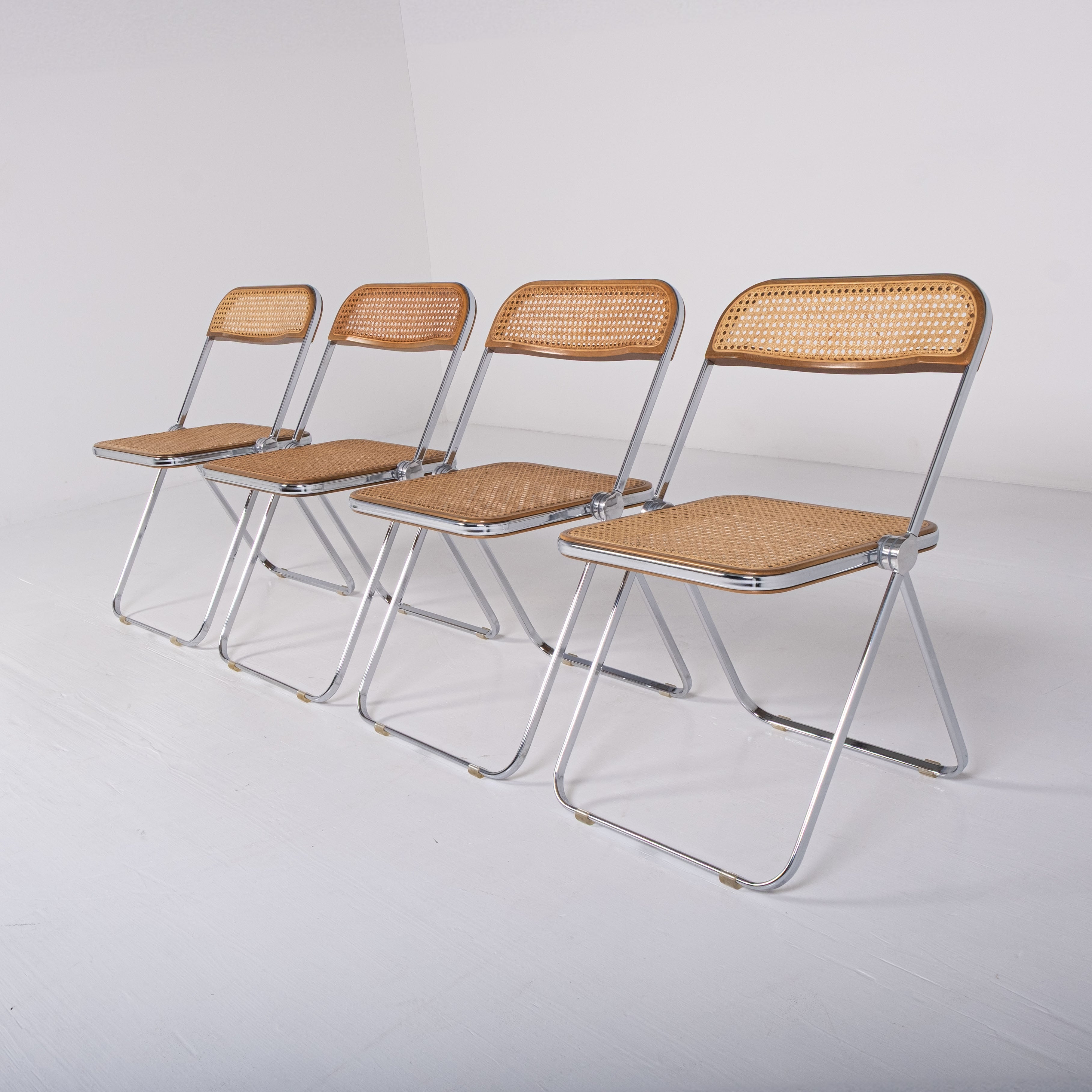 Ensemble de 4 chaises Plia Cané – G. Piretti Anonima Castelli
