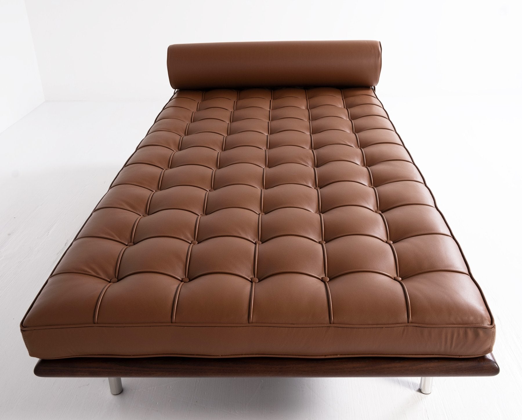 Knoll - Ludwig Mies van der Rohe - Daybed - Barcelona Day Bed - Steel, Leather, Wood - New